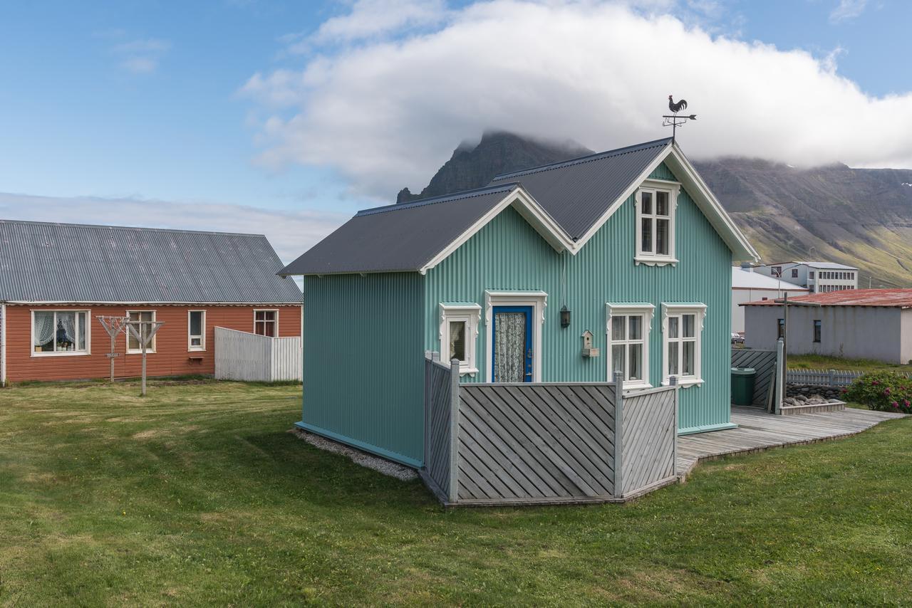 The Little House Villa Bolungarvík Exterior photo